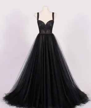 Siyah düğün elbisesi Sapanlar Kolsuz Uzun Boho Plaj gelin kıyafeti Aplike Dantel Korse Gotik gelinlik Bir Çizgi Robe De Mariee